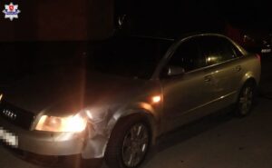 Pijana kobieta za kierownicą Audi staranowała siedem aut w Piaskach